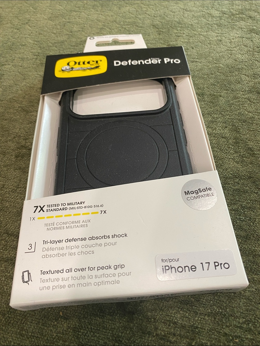 OtterBox Defender Pro MagSafe Compatible Case for iPhone 17 Pro - Black